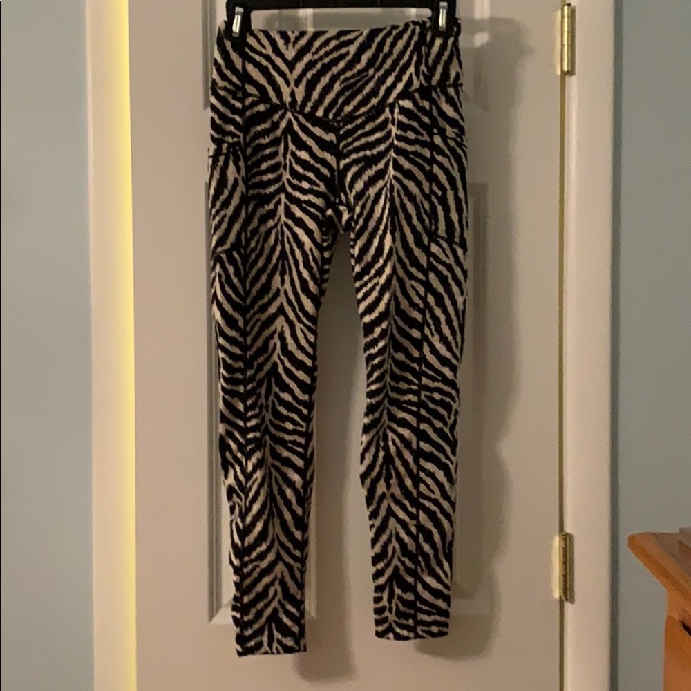 J. McLaughlin Rhonda leggings in zebra print S